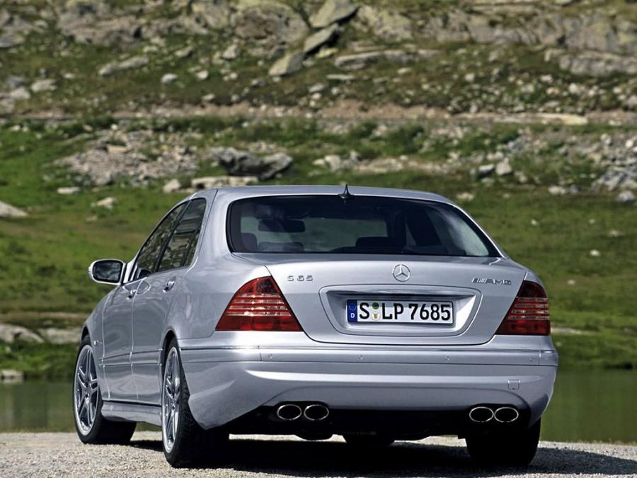  Mercedes-Benz S65 AMG 2004 года  (фото 2 из 6)